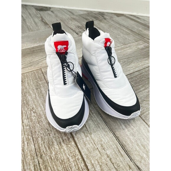 WOMEN'S OUT N ABOUT™ III PUFFY ZIP BOOT - Picture 8 of 8